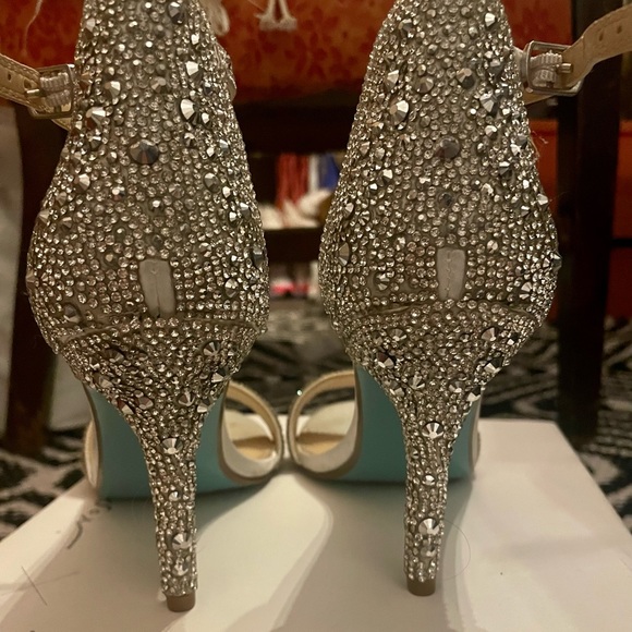 BETSEY JOHNSON X DB
jeweled metallic stiletto sandal - Picture 3 of 6